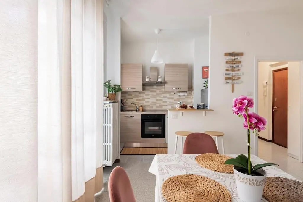 Bilocale A Milano Apartment Milan
