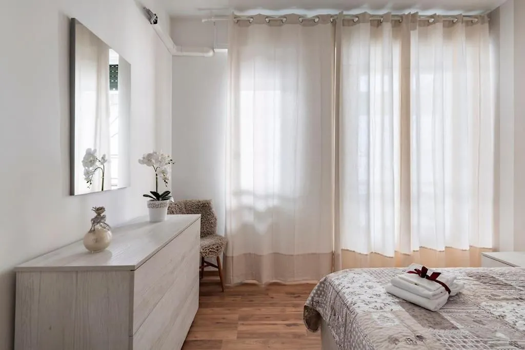 Bilocale A Milano Apartment  Milan